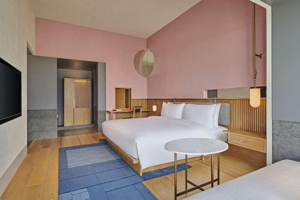 Hotel Artyzen New Bund 31 *